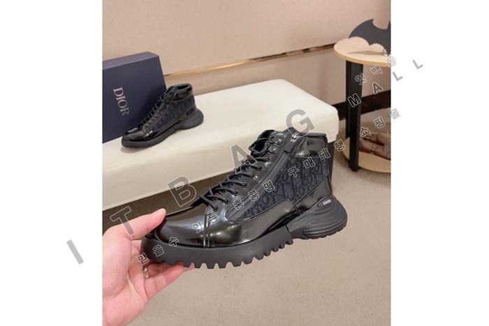 ��� Combat ��Ŭ ���� MYB5642-1