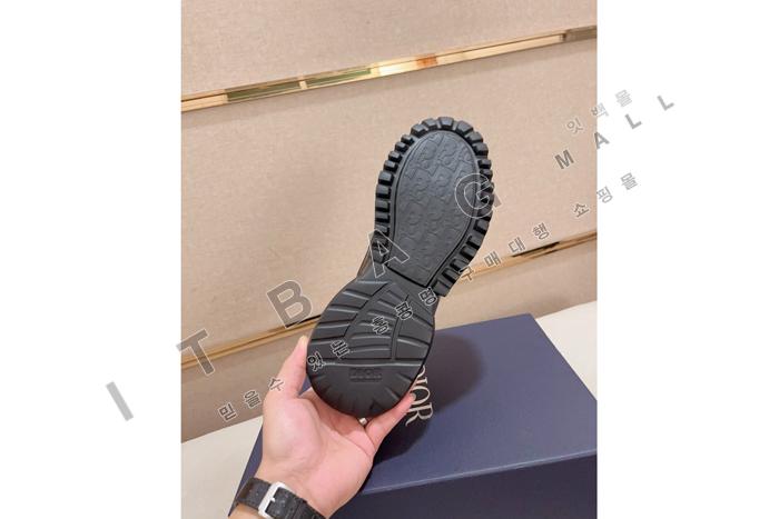 ��� Combat ���� ���� MYB5643