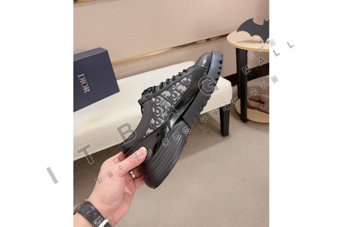 ��� Combat ���� ���� MYB5643