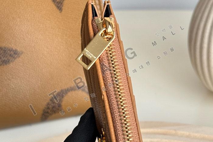 �Ի��ζ� �������� ���� ���� CASSANDRE ī�� ���̽�  607915-4