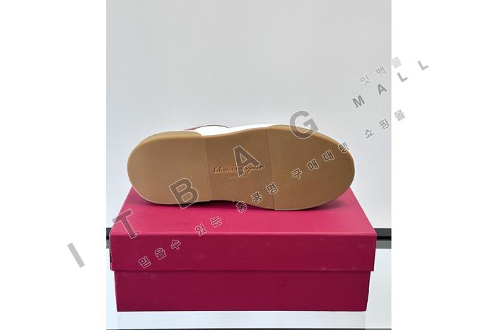 �䷹����  ���� ����Ŀ�� YF5813-1 ��