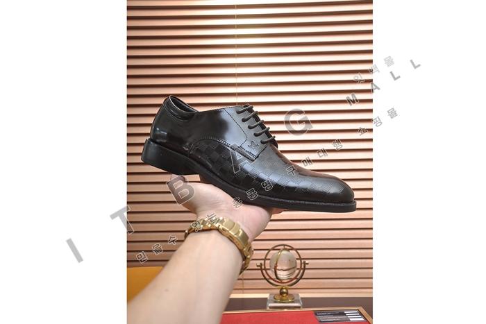 ���̺���  ���� ����  MYB5815