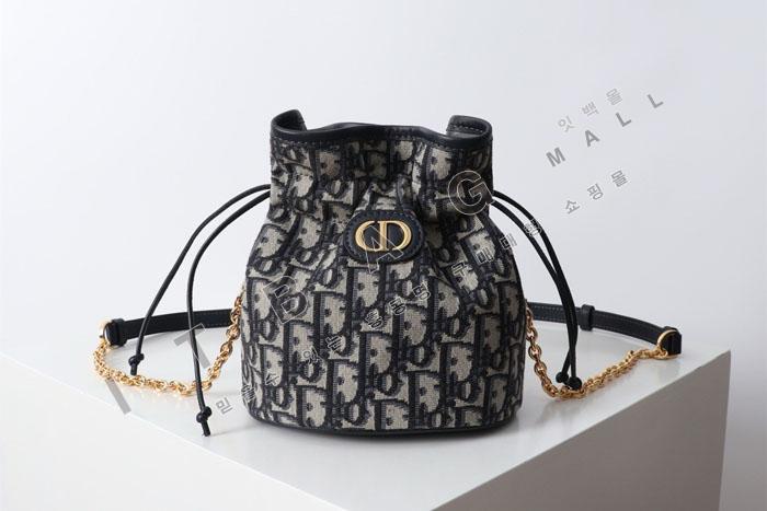 ��� 30 Montaigne ��ο콺Ʈ�� �̴� ��Ŷ��  DR9130   25/�Ż�