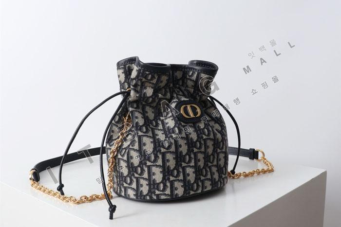 ��� 30 Montaigne ��ο콺Ʈ�� �̴� ��Ŷ��  DR9130   25/�Ż�