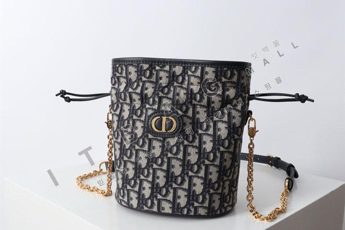 ��� 30 Montaigne ��ο콺Ʈ�� �̴� ��Ŷ��  DR9130   25/�Ż�