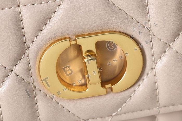 ��� Miss Caro ž �ڵ� �Ŀ�ġ   DR9132-3   25/�Ż�