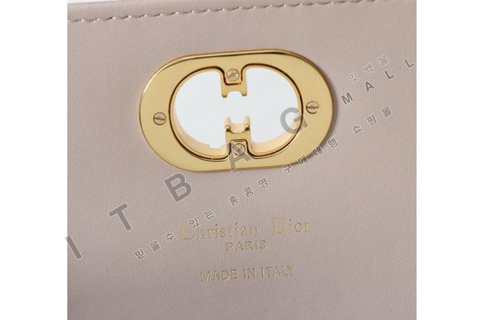 ��� Miss Caro ž �ڵ� �Ŀ�ġ   DR9132-3   25/�Ż�