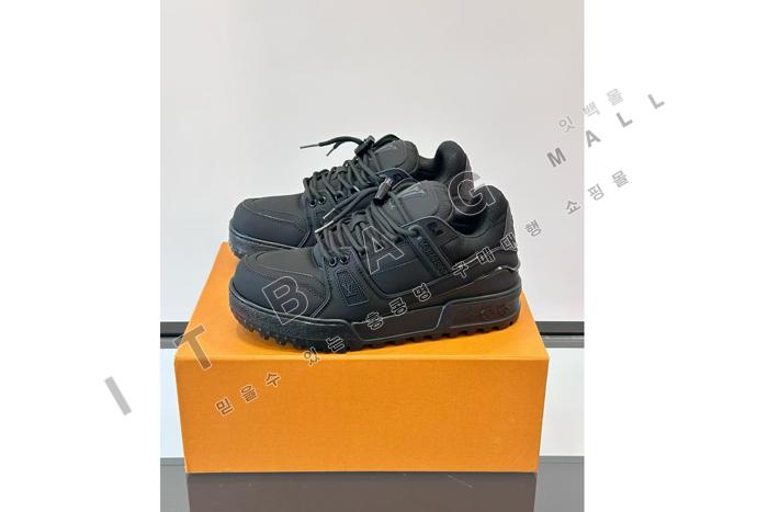 ���̺���  Ʈ���̳� �ƽ� ����Ŀ��  SP9179