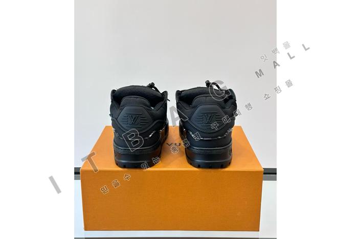 ���̺���  Ʈ���̳� �ƽ� ����Ŀ��  SP9179