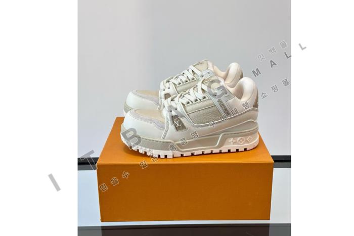 ���̺��� Ʈ���̳� �ƽ� ����Ŀ��  SP9179-1