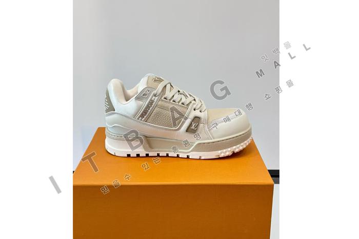 ���̺��� Ʈ���̳� �ƽ� ����Ŀ��  SP9179-1