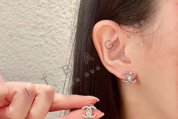 ���� �Ͱ���    SY4897   2�÷�