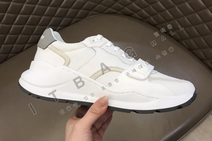 ������  ���� ����Ŀ�� MYB3916
