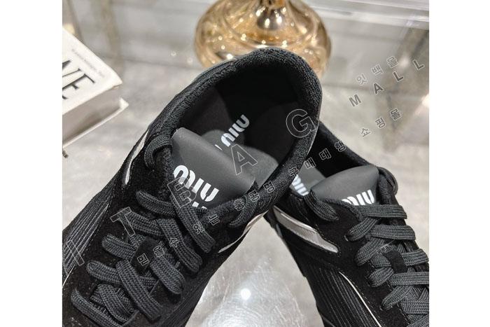 �̿�̿� ����Ŀ��  YIBU1906     25/�Ż�   