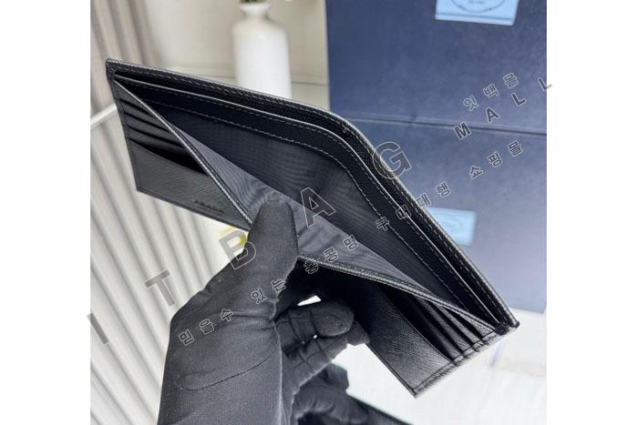 ����� �����Ϸ�  ����  2M0513-28