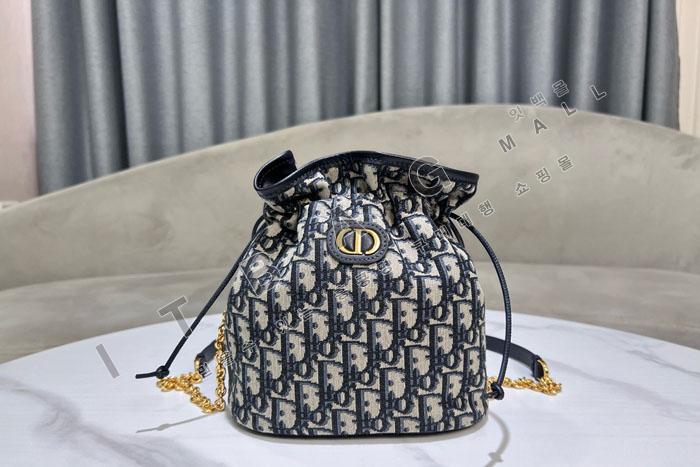 ��� 30 Montaigne ��ο콺Ʈ�� ���� ��Ŷ��  DR9140   24/�Ż�
