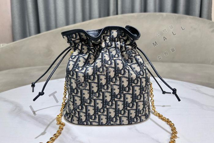 ��� 30 Montaigne ��ο콺Ʈ�� ���� ��Ŷ��  DR9140   24/�Ż�