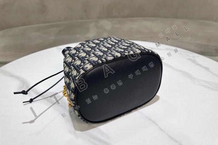 ��� 30 Montaigne ��ο콺Ʈ�� ���� ��Ŷ��  DR9140   24/�Ż�