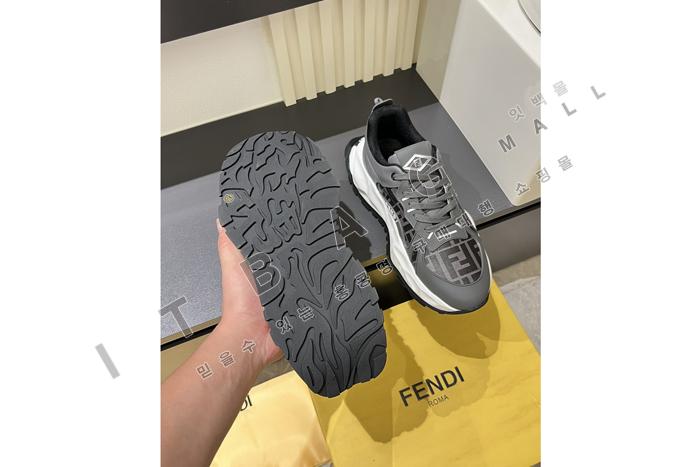 �ҵ�  ���� ����Ŀ�� MYB8618