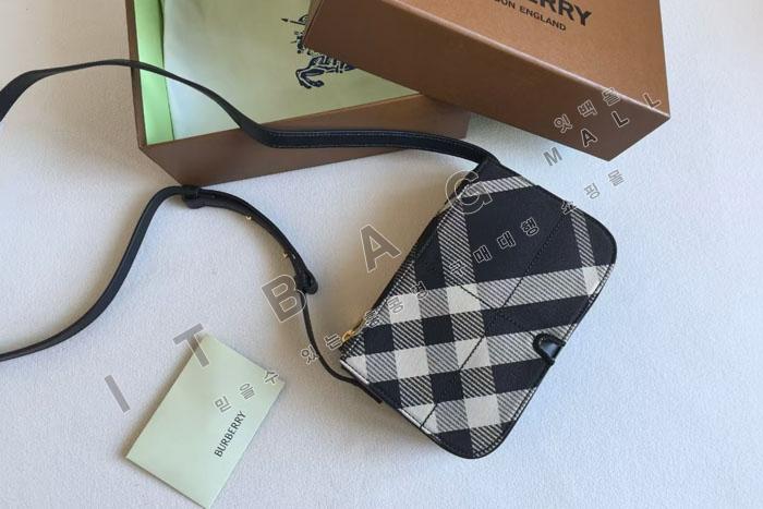 ������ ���� ũ�ν��ٵ� �� BU70039   24/�Ż�