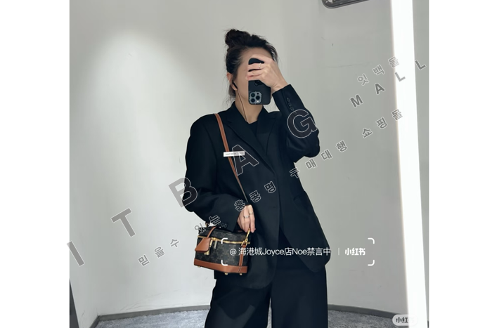 ������ ���̴� ī����Ų ����Ƽ�� 119463-2   24/�Ż�