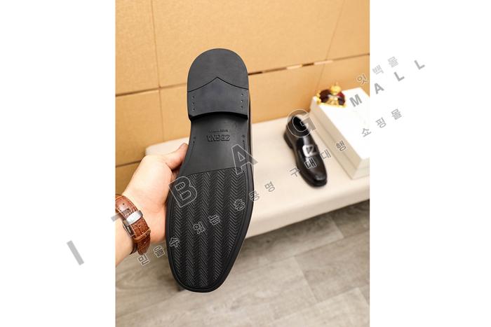 ����  ����  ����  MYB5431