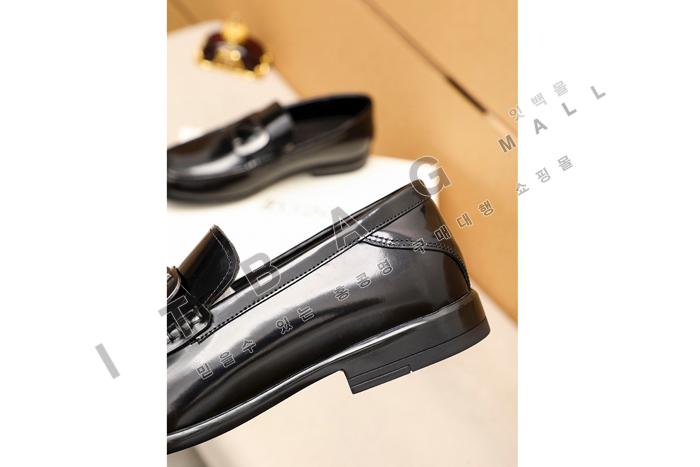����  ����  ����  MYB5431