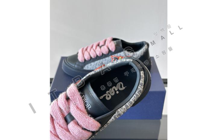 ��� AND KAWS B33 ����Ŀ�� YF1301  ��������