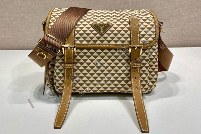 ����� �ﰢ �ΰ� �ɺ� �ڼ� �����Ϸ� ����� 1BD383   25/�Ż�