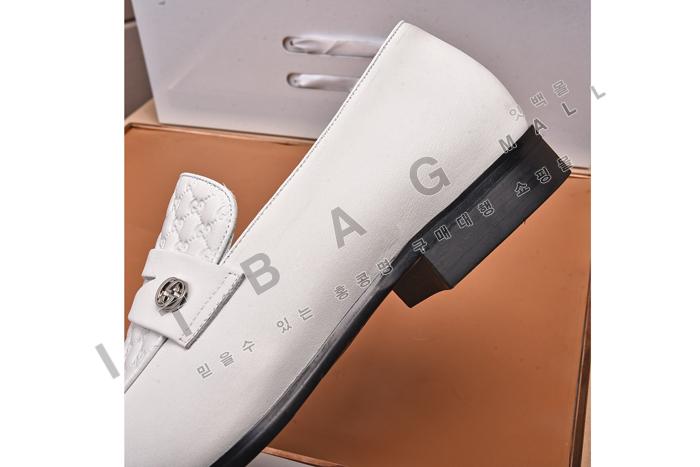 ����  ���� ����  MYB2440