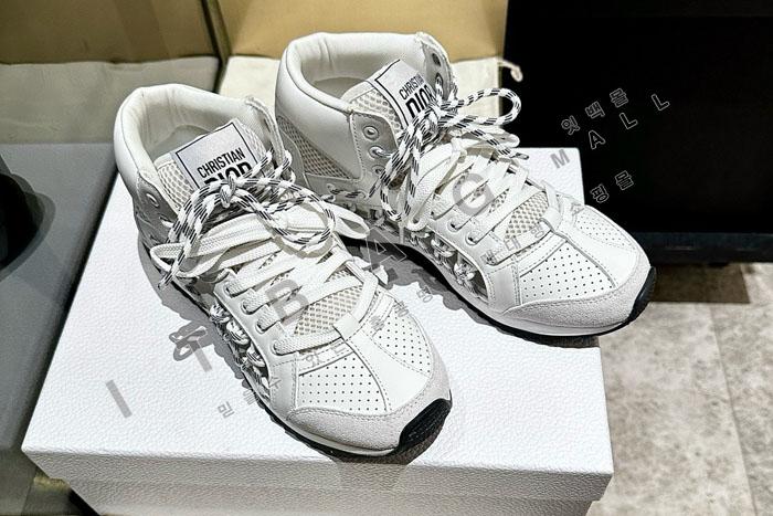 ��� First ����ž ����Ŀ��  YIBU3008   25/�Ż�  