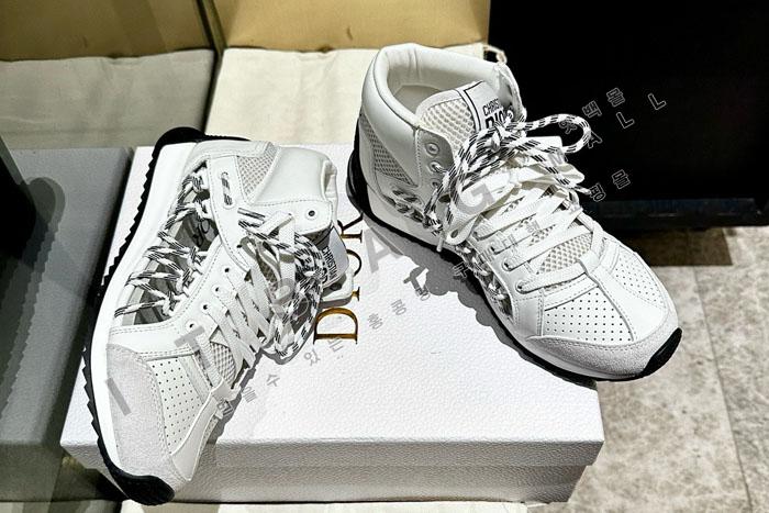 ��� First ����ž ����Ŀ��  YIBU3008   25/�Ż�  