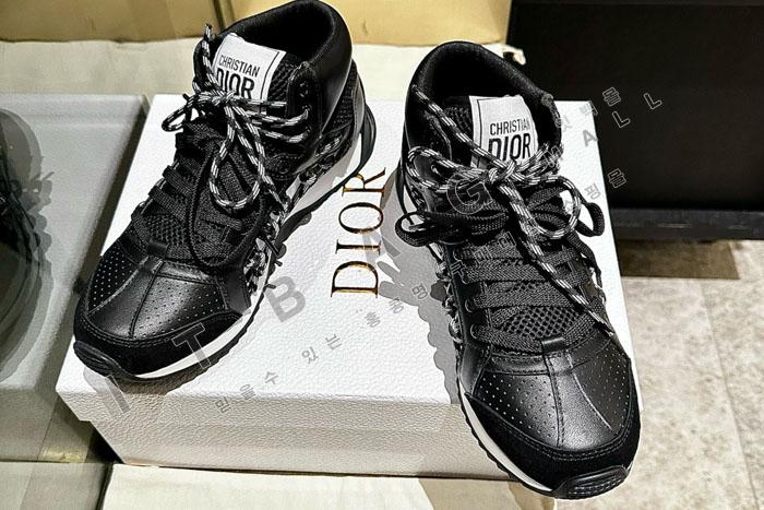 ��� First ����ž ����Ŀ��  YIBU3008-1   25/�Ż�  