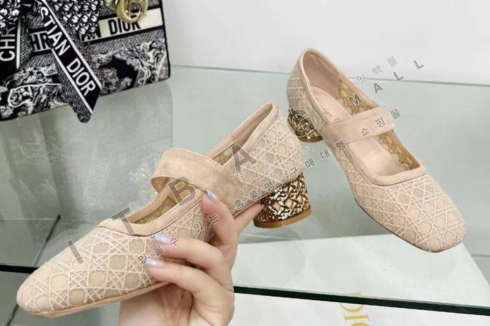 ��� Icon ������  YIBU3010    25/�Ż�    4CM