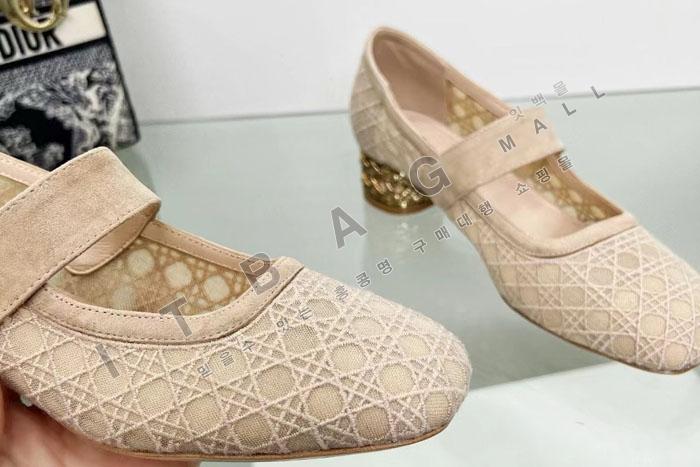 ��� Icon ������  YIBU3010    25/�Ż�    4CM