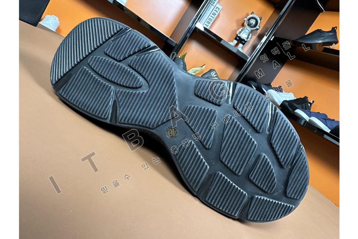 �˸���  ���� ����Ŀ�� MYB6963