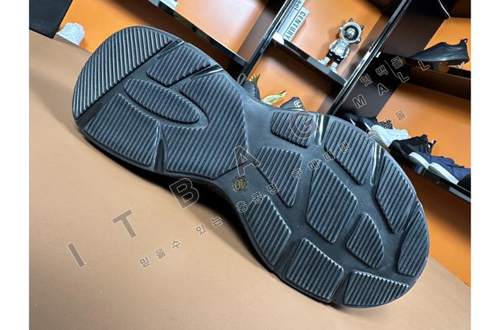 �˸���  ���� ����Ŀ��  MYB6963-1