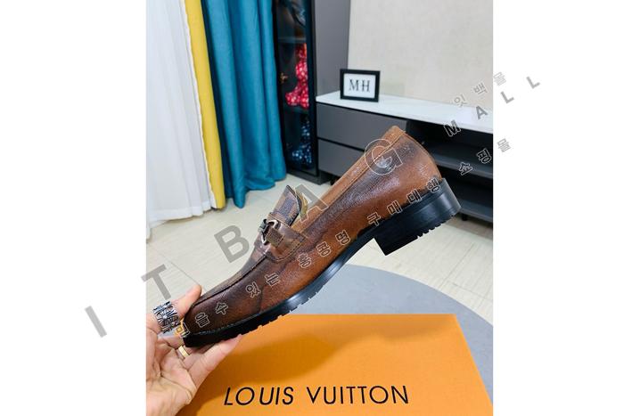 ���̺���  ���� ����  MYB6649