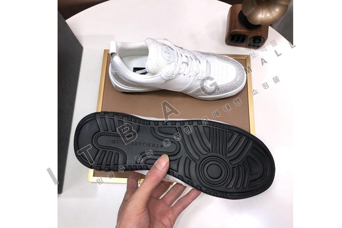 �ʸ��÷���  ���� ����Ŀ��   MYB3603-1