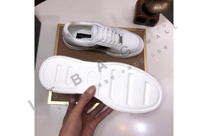 �ʸ��÷���  ���� ����Ŀ��   MYB3604