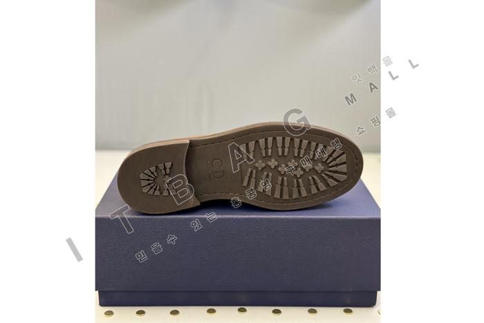 ���  ���� ����  YF6153 ��