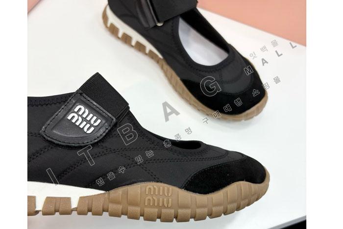 �̿�̿� Ÿ�̾� ��ɼ� ���� �� �����̵� �߷�����    SH5558-1     25/�Ż� 