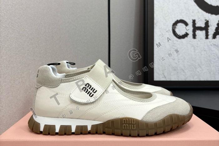 �̿�̿� Ÿ�̾� ��ɼ� ���� �� �����̵� �߷�����    SH5558-2     25/�Ż� 