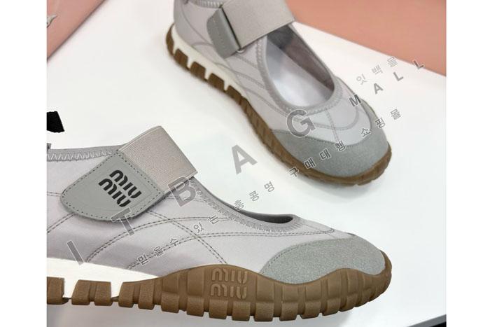 �̿�̿� Ÿ�̾� ��ɼ� ���� �� �����̵� �߷�����    SH5558-3     25/�Ż� 