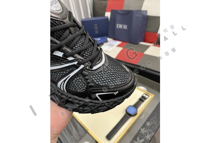 ���  ���� ����Ŀ�� MYB9607