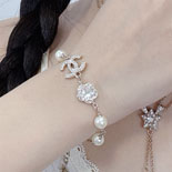 ���� ����   YUE2122