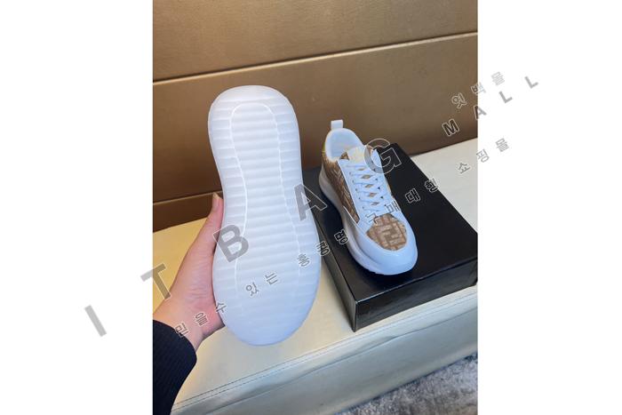 �ҵ�  ���� ����Ŀ��  MYB5945-1