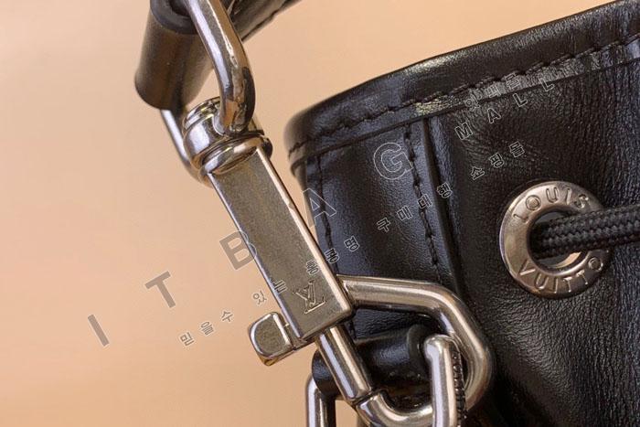 ���̺��� �뿡 ī�� ��Ŷ ũ�ν��� M13985  25/�Ż�