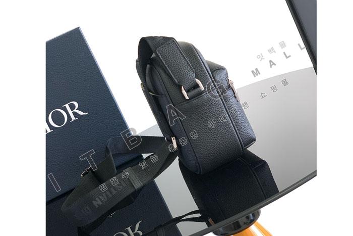 ��� Rider 2.0 DIOR AND KAWS  ���� �޽�����    DR91631    25/�Ż�