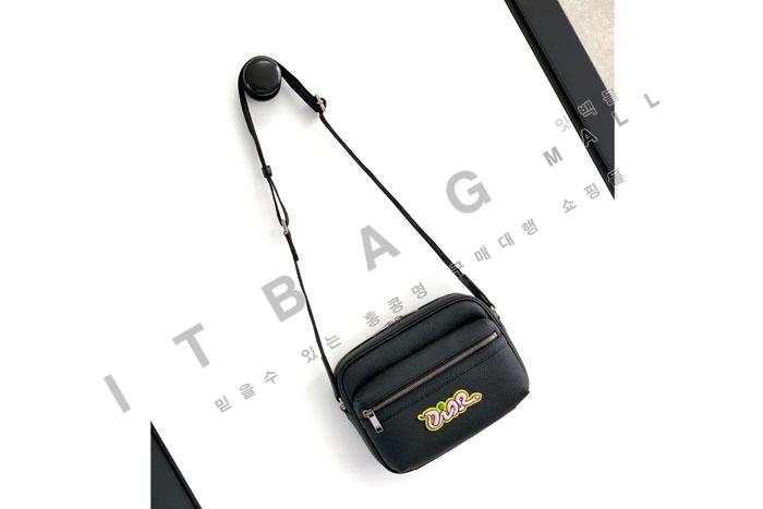 ��� Rider 2.0 DIOR AND KAWS  ���� �޽�����    DR91631    25/�Ż�